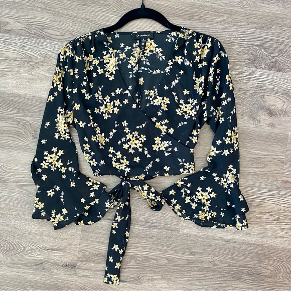 Black Floral Crop Top - Small - Picture 6 of 12